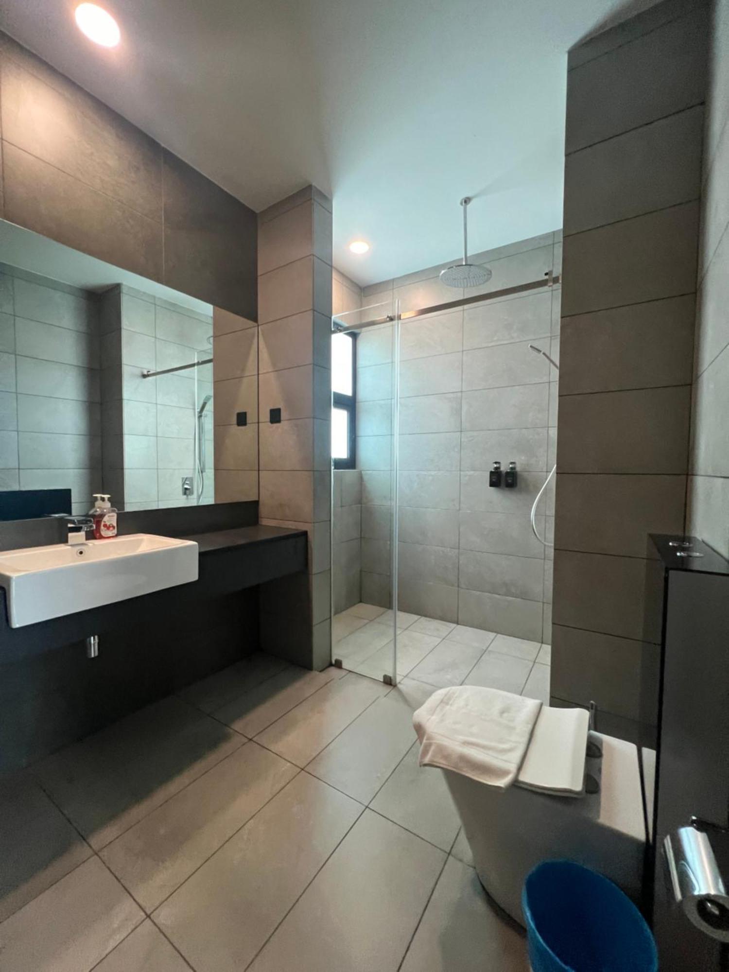 Merdeka Tower 118 Chinatown Trx At Opus กัวลาลัมเปอร์ ภายนอก รูปภาพ
